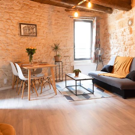 Immeuble 3 Apparts Centre Historique St Gilles Maisoncarreeconciergerie Saint-Gilles  Buitenkant foto