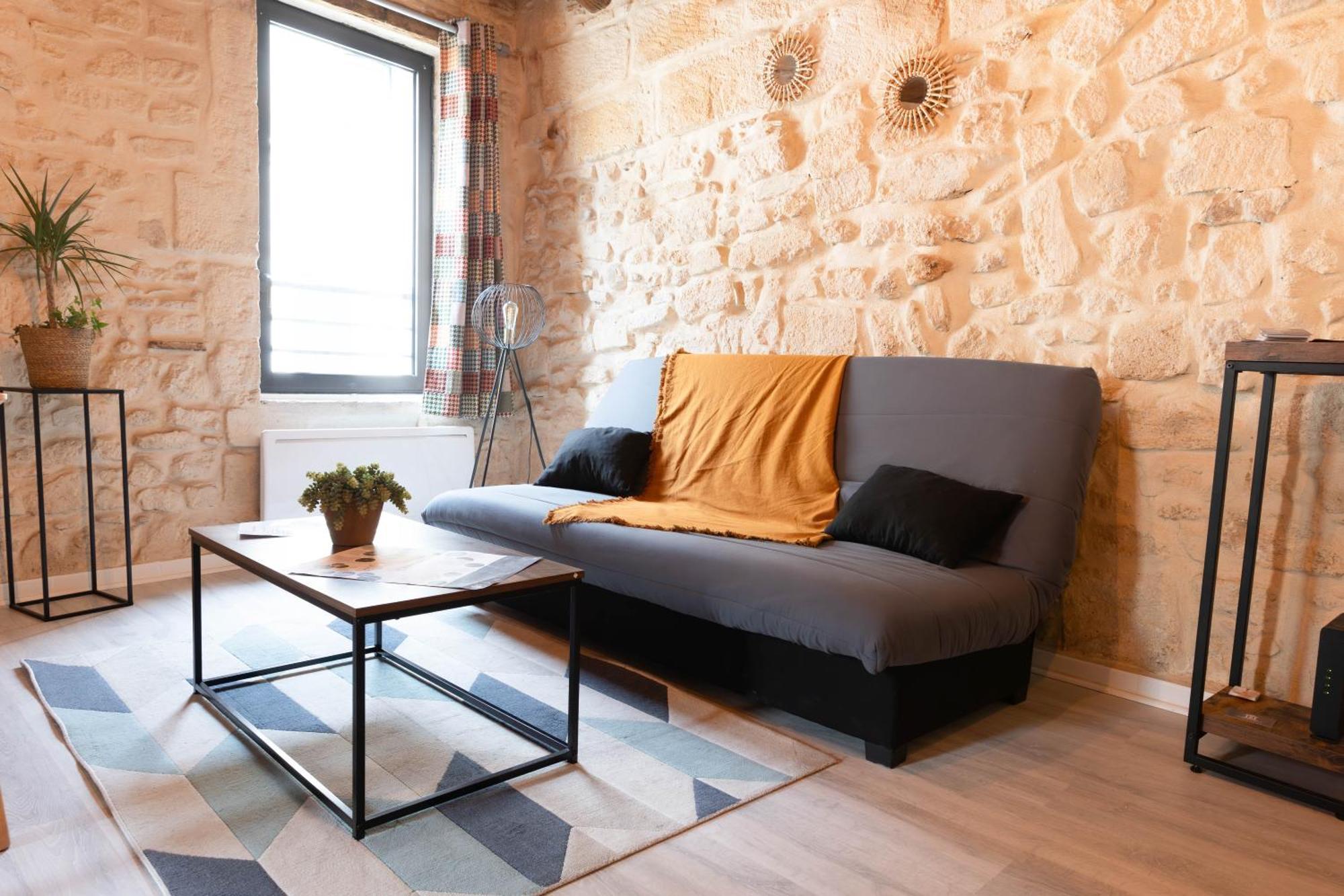 Immeuble 3 Apparts Centre Historique St Gilles Maisoncarreeconciergerie Saint-Gilles  Buitenkant foto