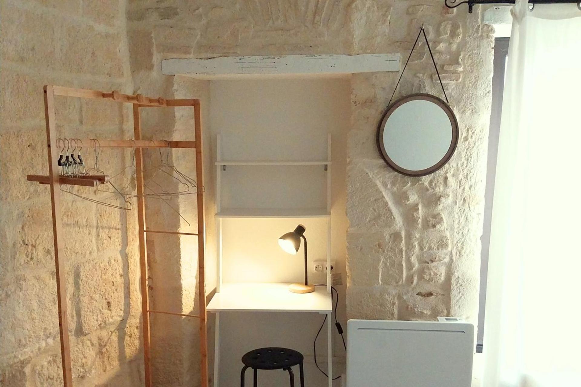 Immeuble 3 Apparts Centre Historique St Gilles Maisoncarreeconciergerie Saint-Gilles  Buitenkant foto